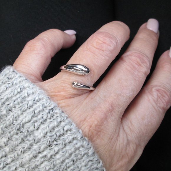 Double SWIRL Ring,925 Sterling ring,Sterling Swirl ring,Women's Statement ring - Picture 4 of 6